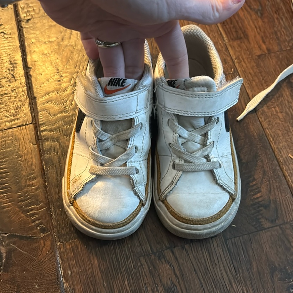 Nike size 8T